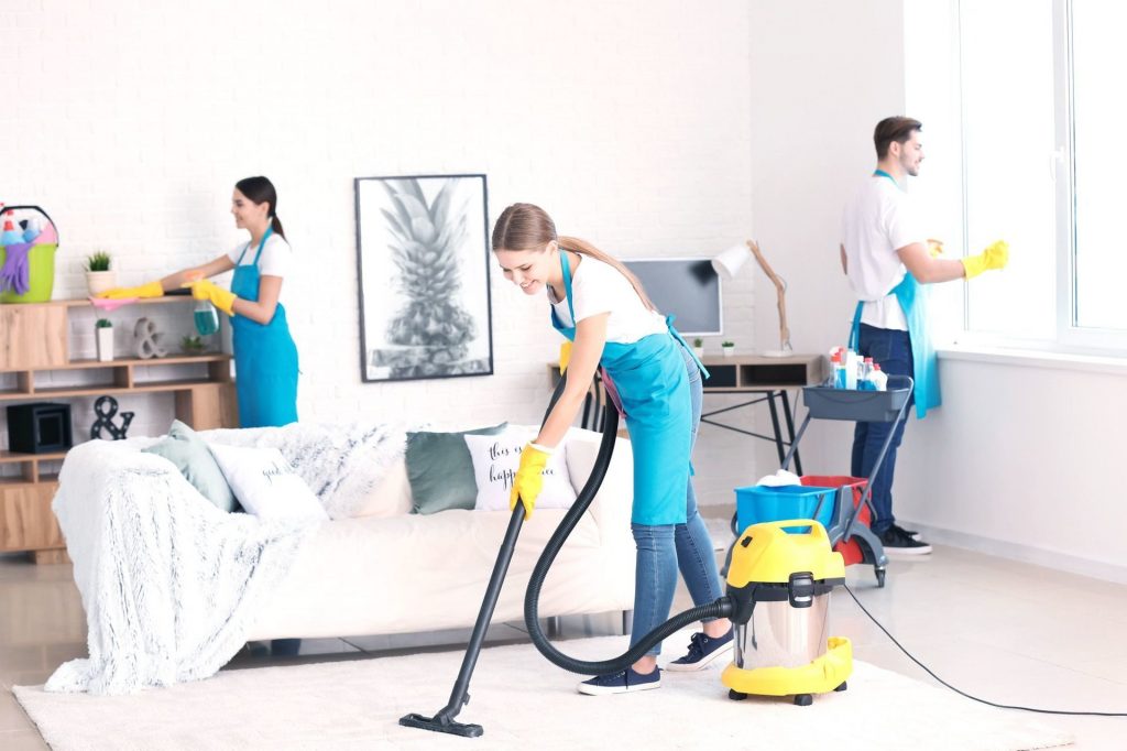 Профессиональная услуга по уборке различных помещений и поддержке чистоты